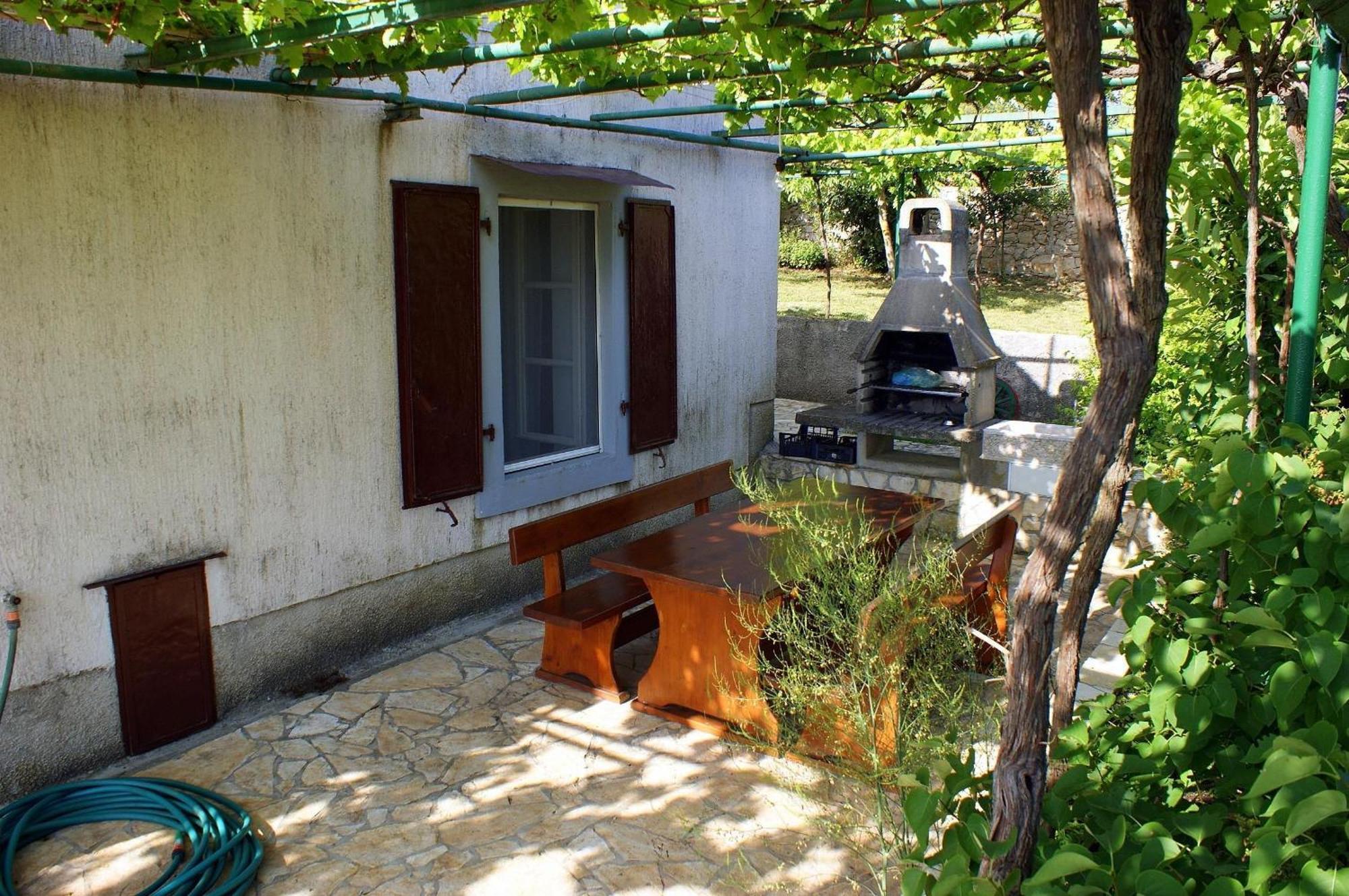 Freistehendes Haus Violeta Mit Weitlaeufigen Garten Raša 외부 사진